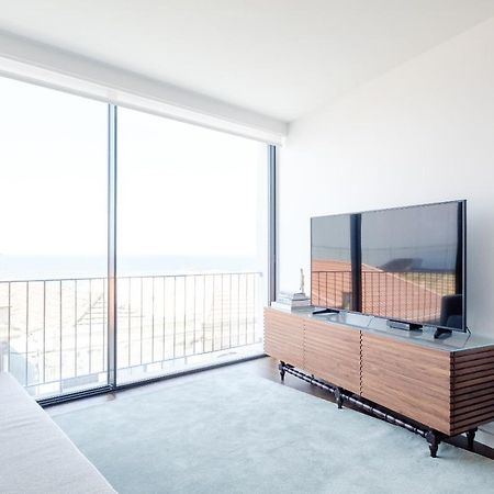 Boutique Rentals- Bliss By The Sea Apt- Ocean Views In Foz Beach Порту Экстерьер фото