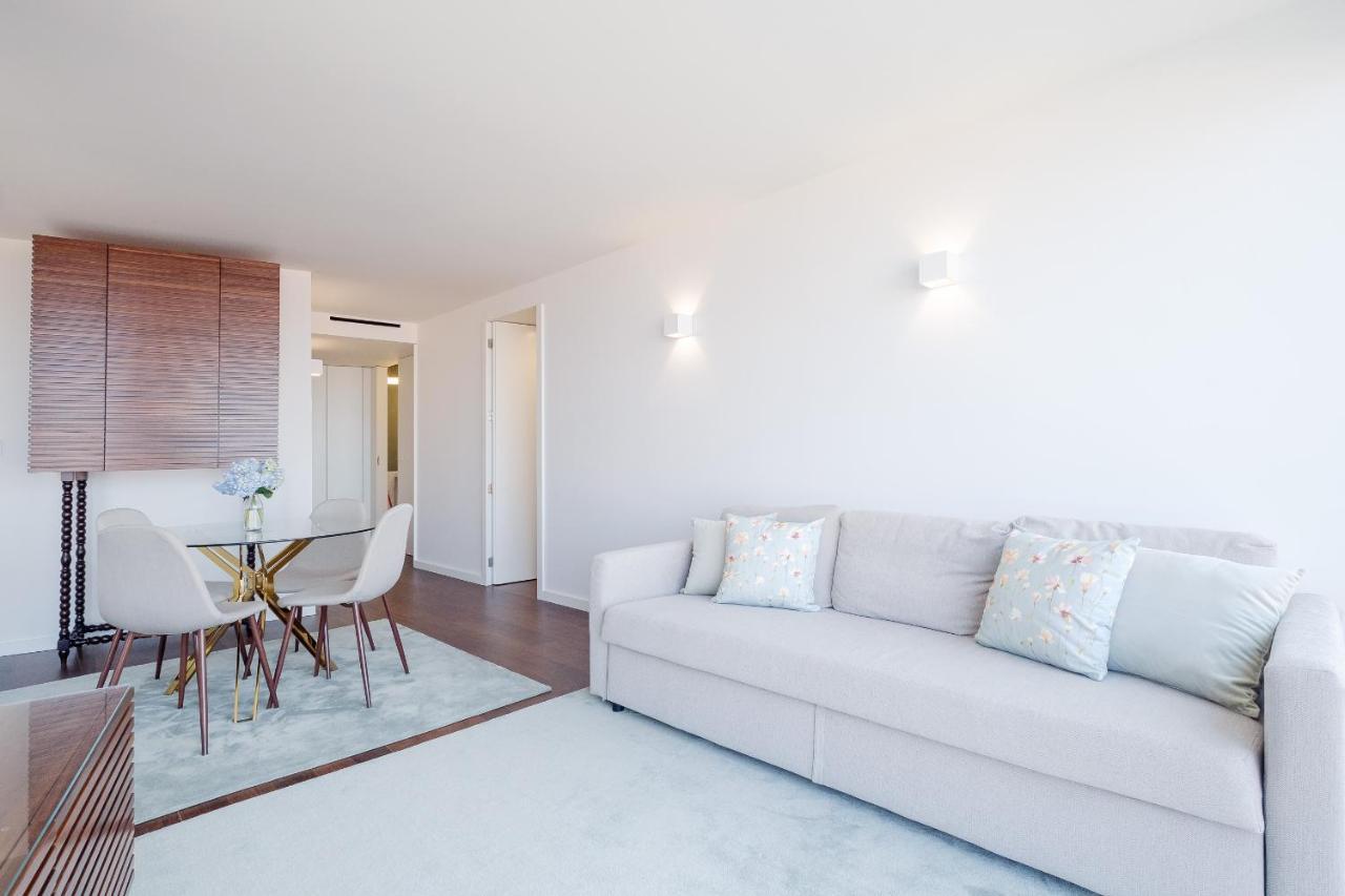 Boutique Rentals- Bliss By The Sea Apt- Ocean Views In Foz Beach Порту Экстерьер фото